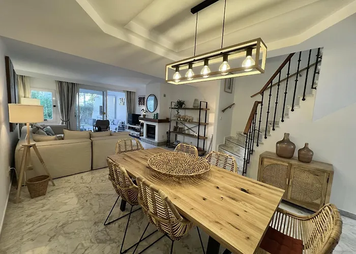 בית נופש 2 - Grande Townhouse Proche De La A Costalita