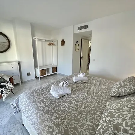 2 - Grande Townhouse Proche De La A Costalita Casa de Férias Estepona