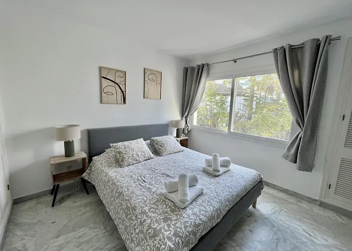 2 - Grande Townhouse Proche De La A Costalita * Estepona